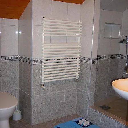 Guest house Club Leonardo Etterem Es Panzio *